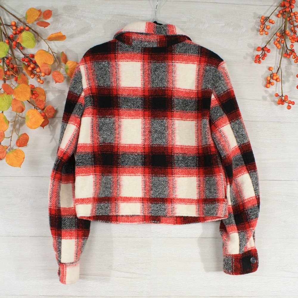 SOLD OUT!!! WB Plaid Cropped Trucker Jacket - Picture 2 of 5